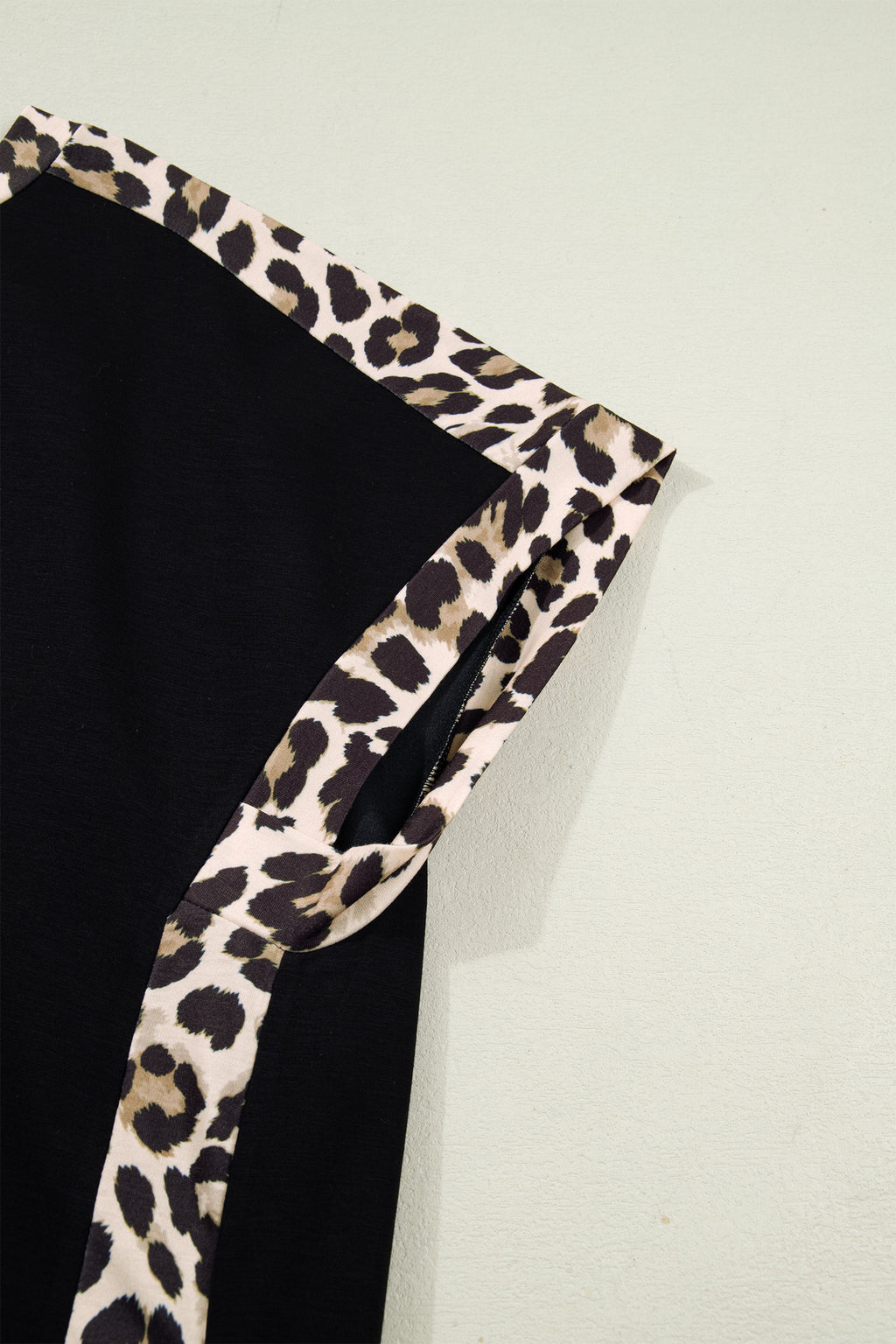 Black Plus Size Leopard Print Patchwork Shift T Shirt Dress with Pockets