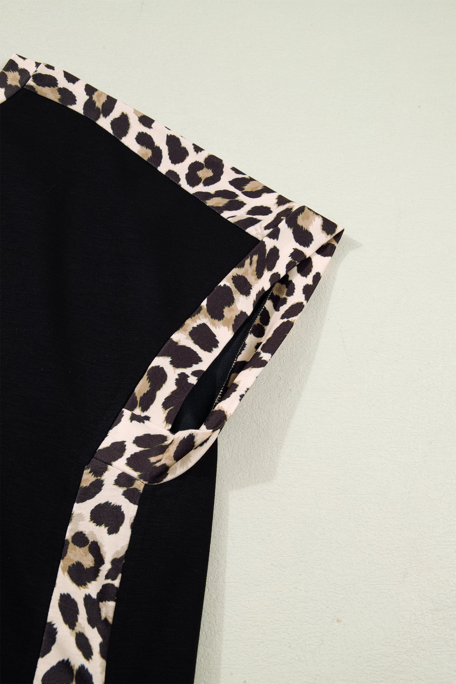 Black Plus Size Leopard Print Patchwork Shift T Shirt Dress with Pockets