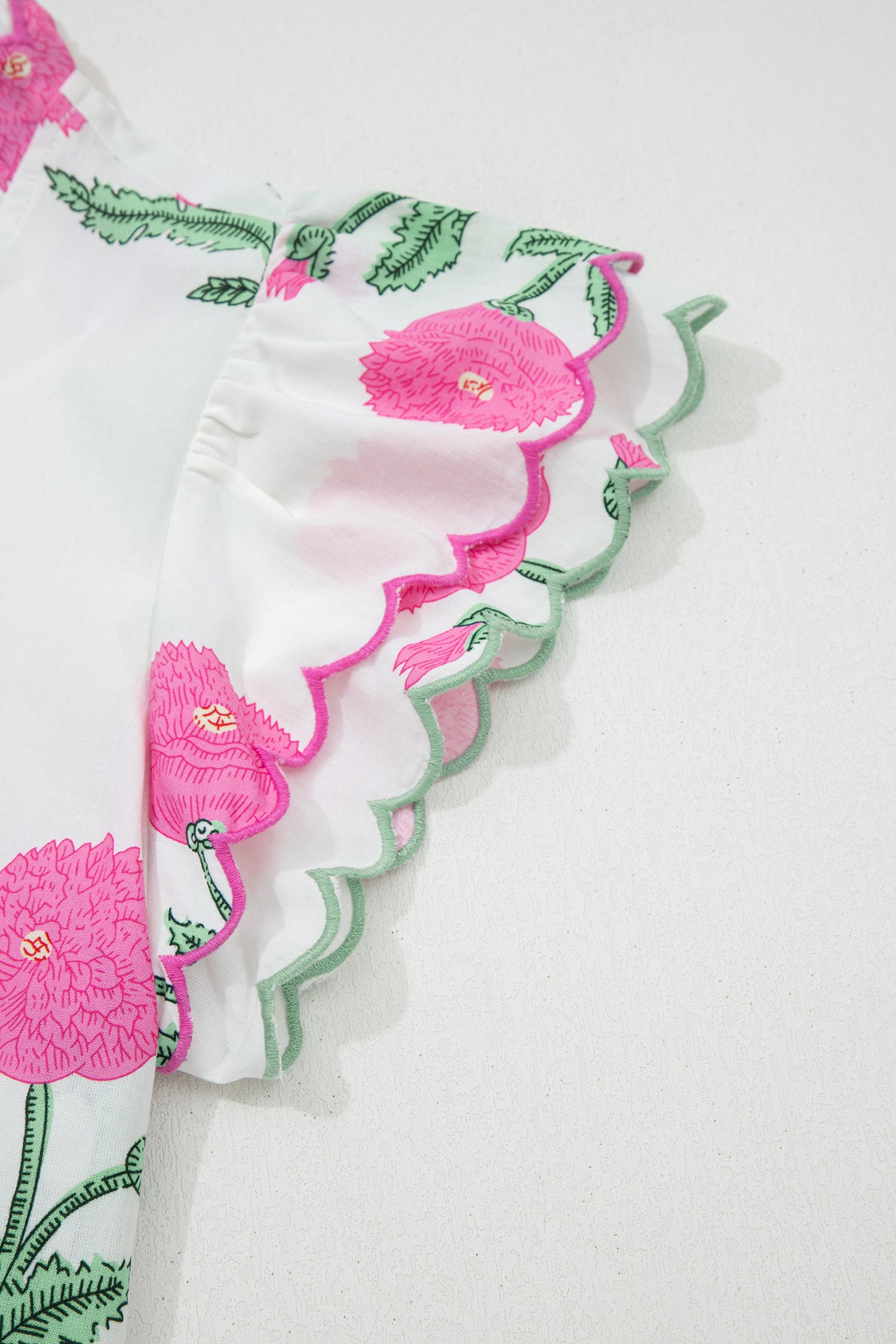 Pink Wild Flower Print Contrast Trim Scallop Detail Short Sleeve Blouse