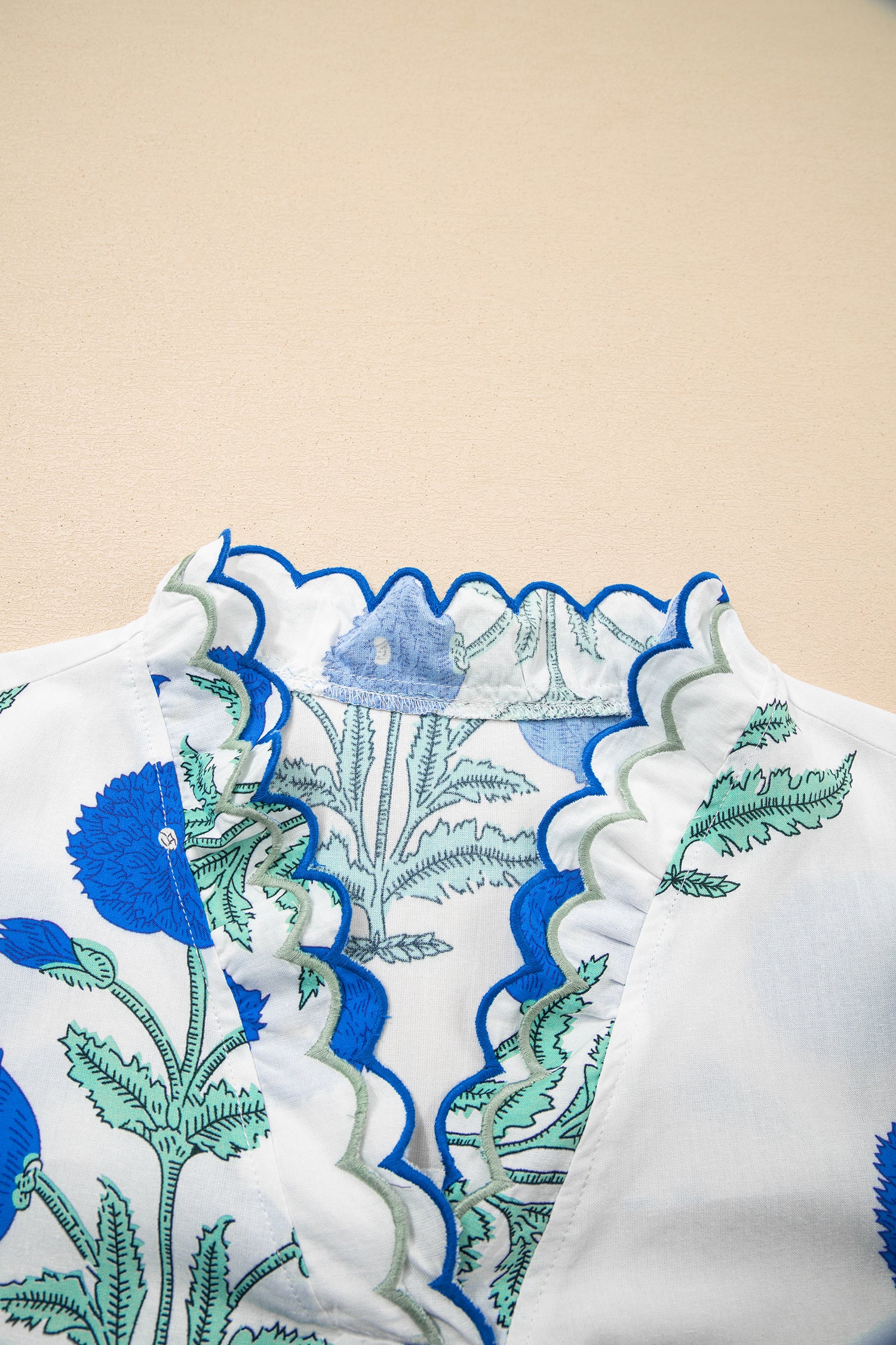 Pink Wild Flower Print Contrast Trim Scallop Detail Short Sleeve Blouse