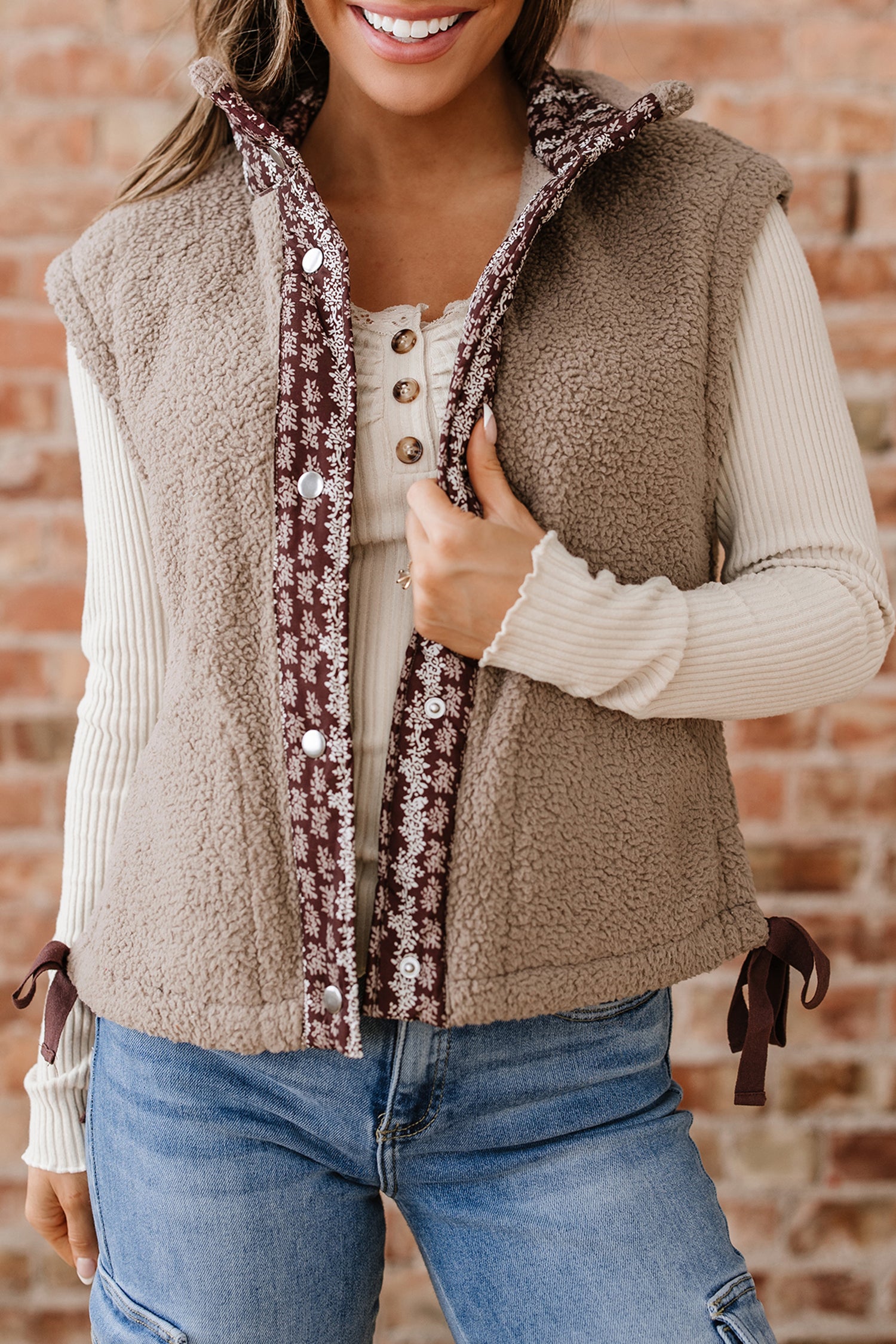 Goat Side Bows Sherpa Fleece Vest