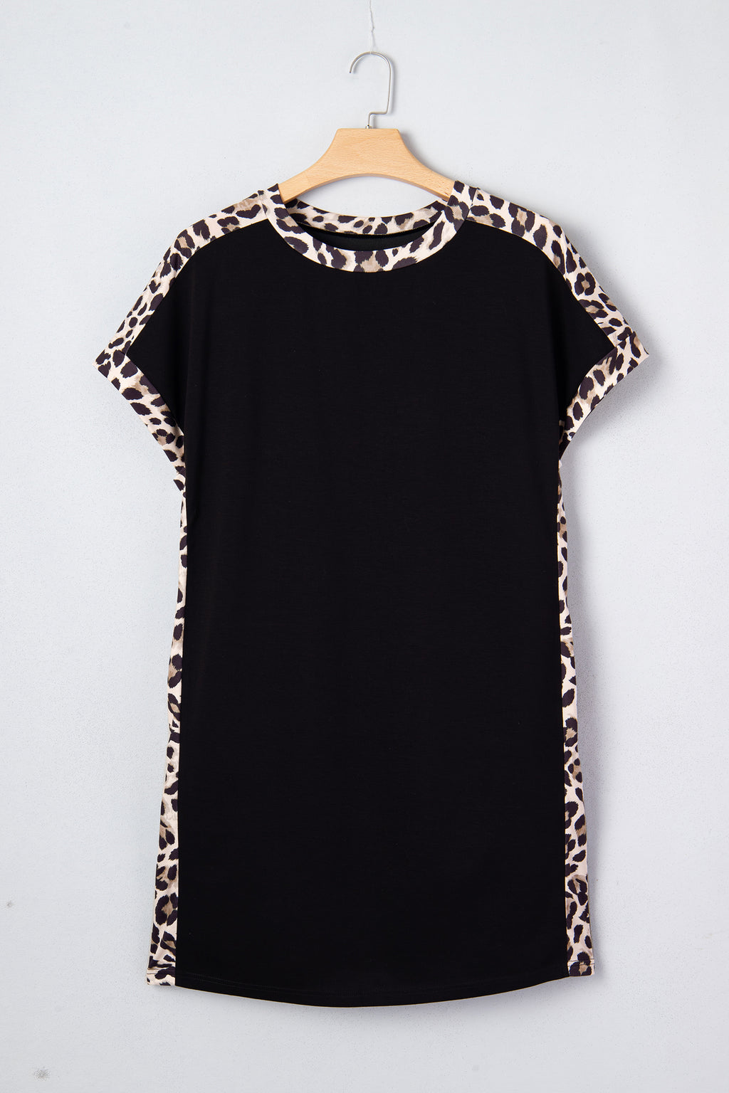 Black Plus Size Leopard Print Patchwork Shift T Shirt Dress with Pockets
